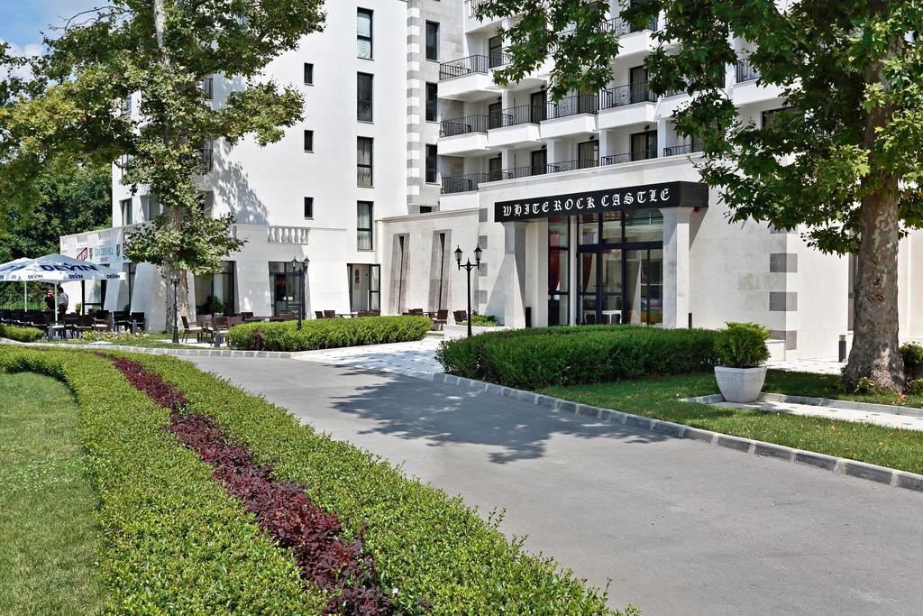 Private Apartments In White Rock Castle Baltschik Exterior foto